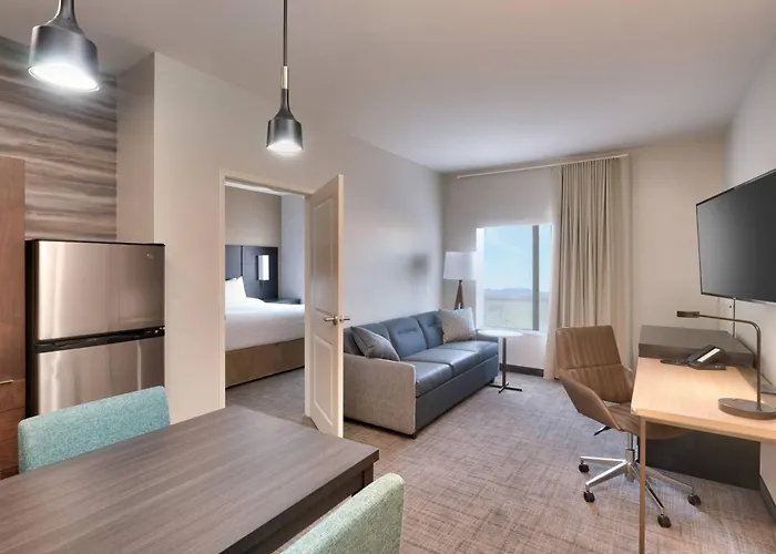 By Marriott Phoenix West/avondale 3*