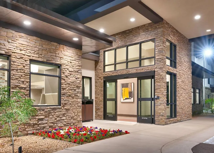 Hotel By Marriott Phoenix West/avondale 3*